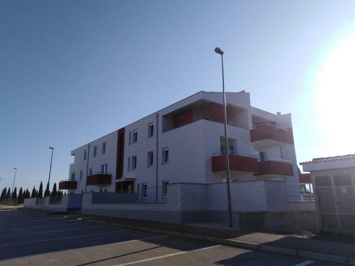Holly Apartman Умаг Экстерьер фото
